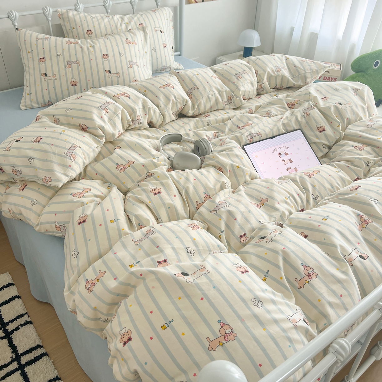 91家纺网 家纺一手货源 找家纺 早晨家纺 2026新款INS减龄可爱风卡通40支全棉纯棉色织水洗棉四件套 趣味狗