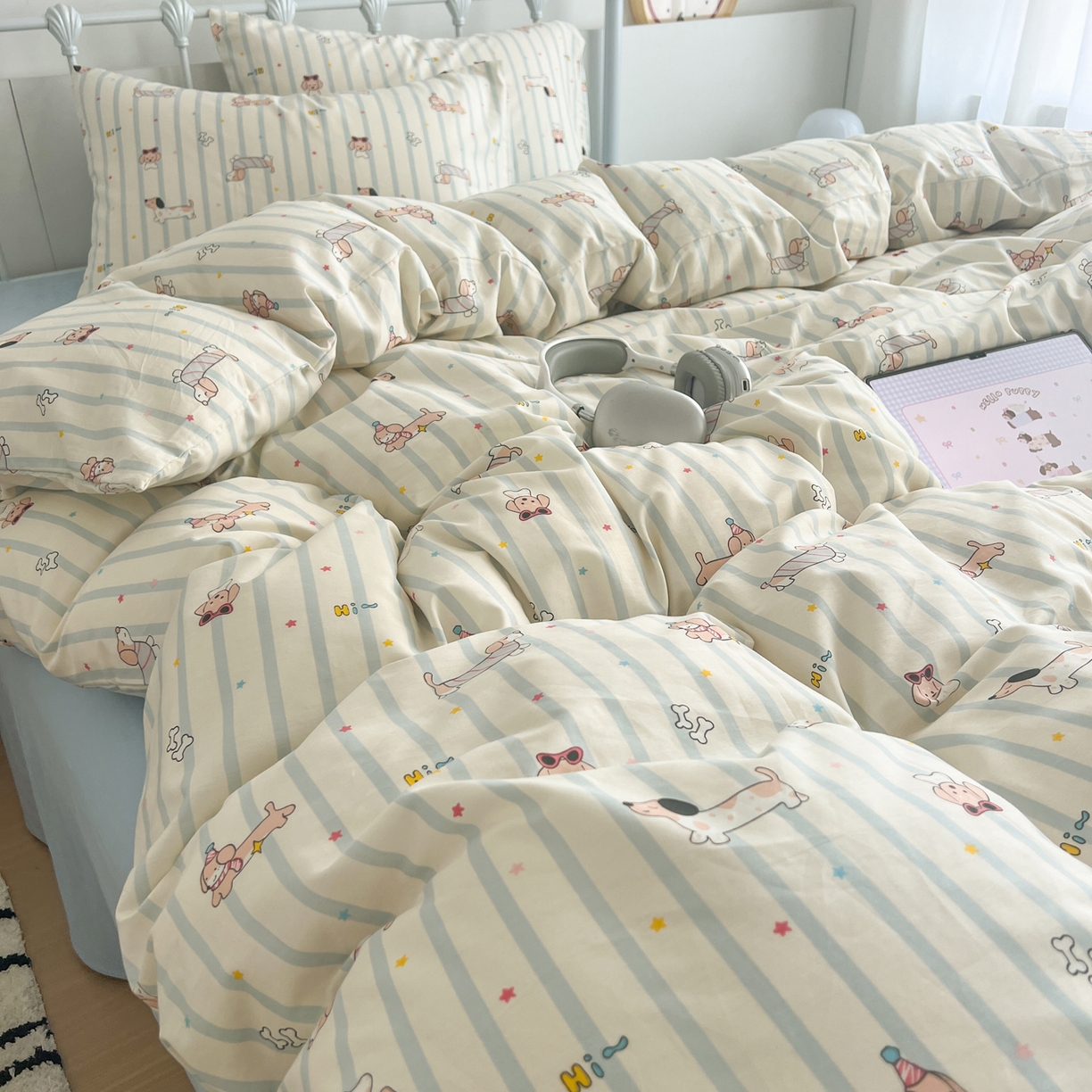 91家纺网 家纺一手货源 找家纺 早晨家纺 2026新款INS减龄可爱风卡通40支全棉纯棉色织水洗棉四件套 趣味狗