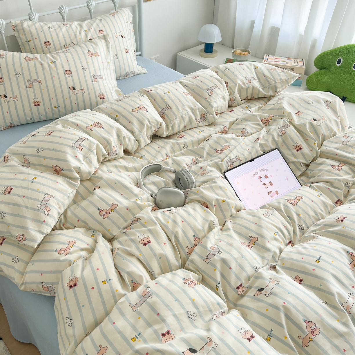 91家纺网 家纺一手货源 找家纺 早晨家纺 2026新款INS减龄可爱风卡通40支全棉纯棉色织水洗棉四件套 趣味狗