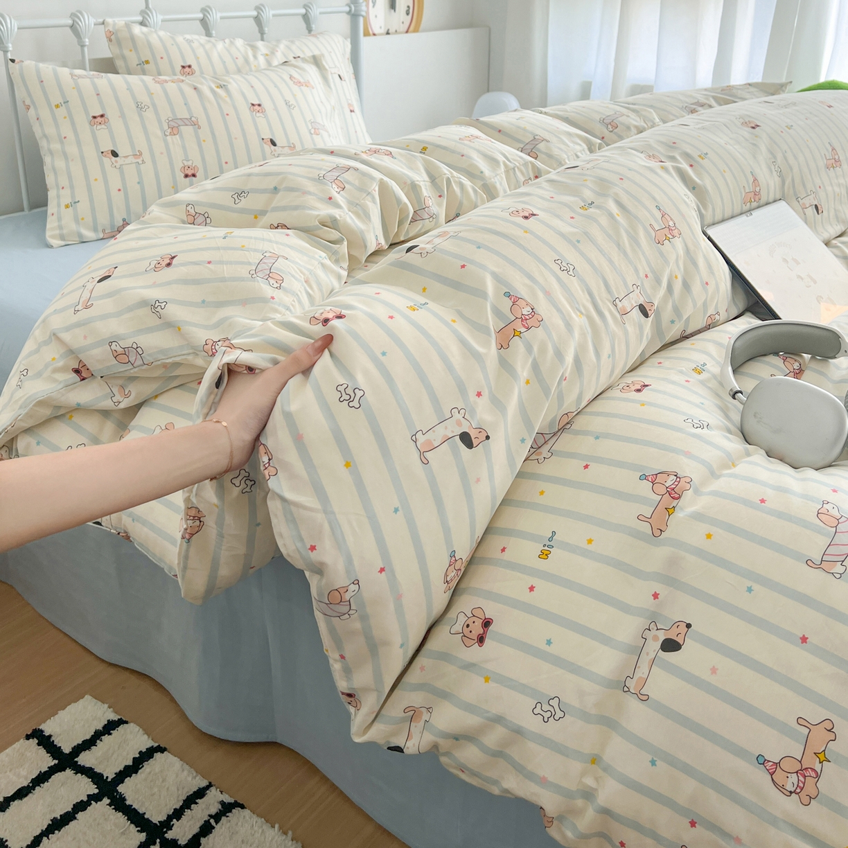 91家纺网 家纺一手货源 找家纺 早晨家纺 2026新款INS减龄可爱风卡通40支全棉纯棉色织水洗棉四件套 趣味狗