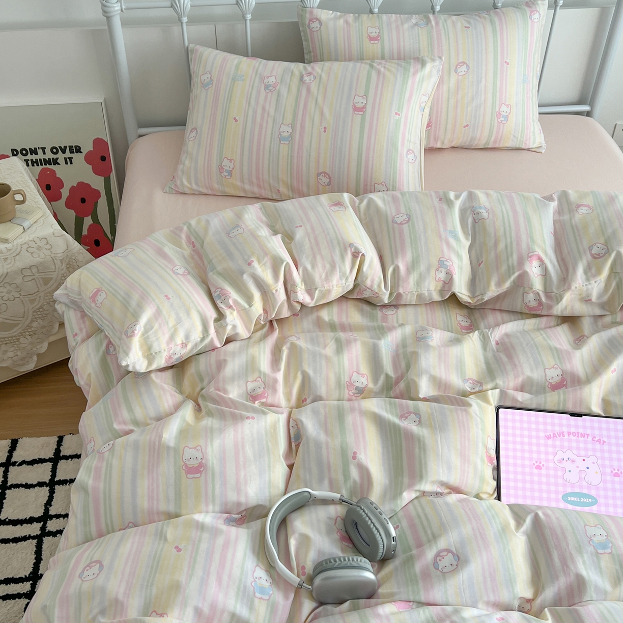 91家纺网 家纺一手货源 找家纺 早晨家纺 2026新款INS减龄可爱风卡通40支全棉纯棉色织水洗棉四件套 软糖彩虹小奶猫