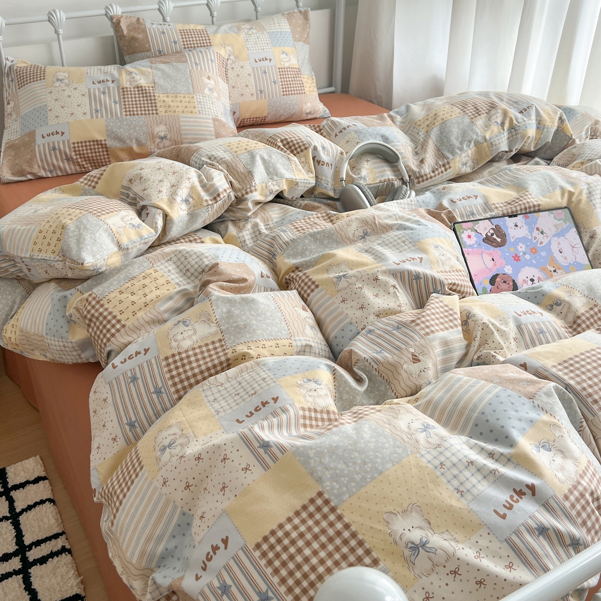 91家纺网 家纺一手货源 找家纺 早晨家纺 2026新款INS减龄可爱风卡通40支全棉纯棉色织水洗棉四件套 汪星人乐园