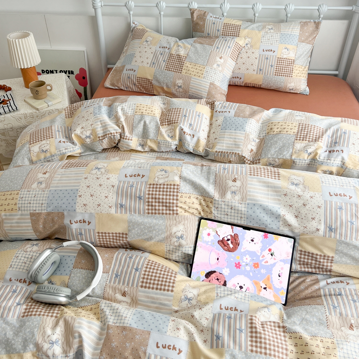 91家纺网 家纺一手货源 找家纺 早晨家纺 2026新款INS减龄可爱风卡通40支全棉纯棉色织水洗棉四件套 汪星人乐园