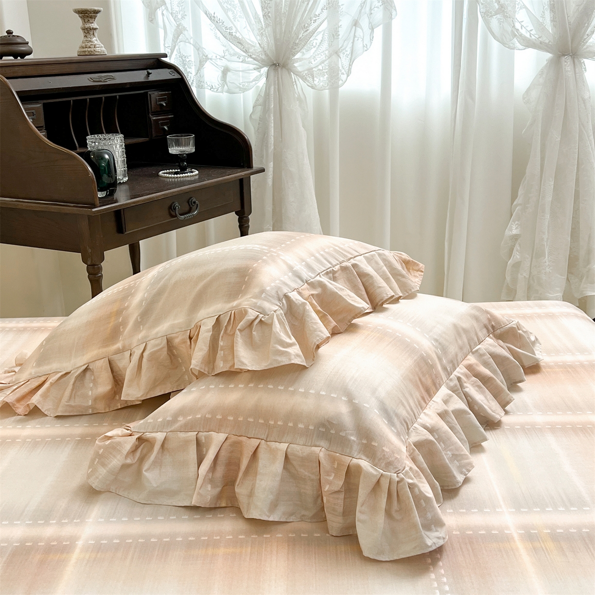 91家纺网 家纺一手货源 找家纺 宜凡家纺 2026新款全棉数码印花单层床裙三四件套①号系列四件套 光之羽 粉