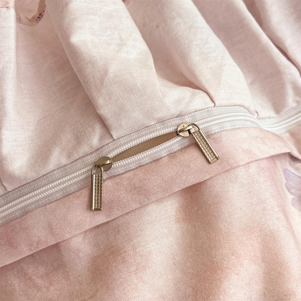 91家纺网 家纺一手货源 找家纺 宜凡家纺 2026新款全棉数码印花单层床裙三四件套①号系列四件套 香雪海