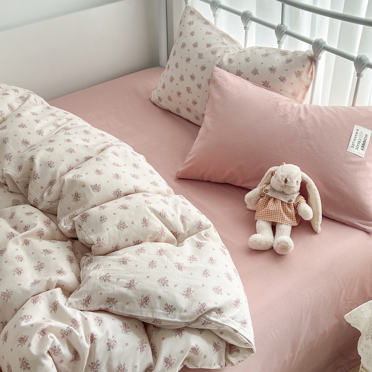 91家纺网 家纺一手货源 找家纺 （总）早晨家纺 2026新款INS博主风混搭小碎花A类全棉双层纱四件套