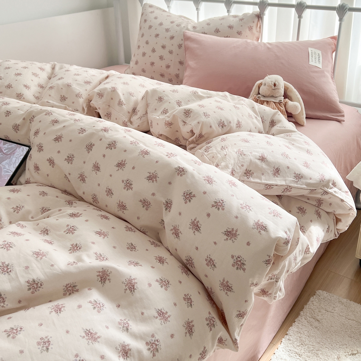 91家纺网 家纺一手货源 找家纺 （总）早晨家纺 2026新款INS博主风混搭小碎花A类全棉双层纱四件套