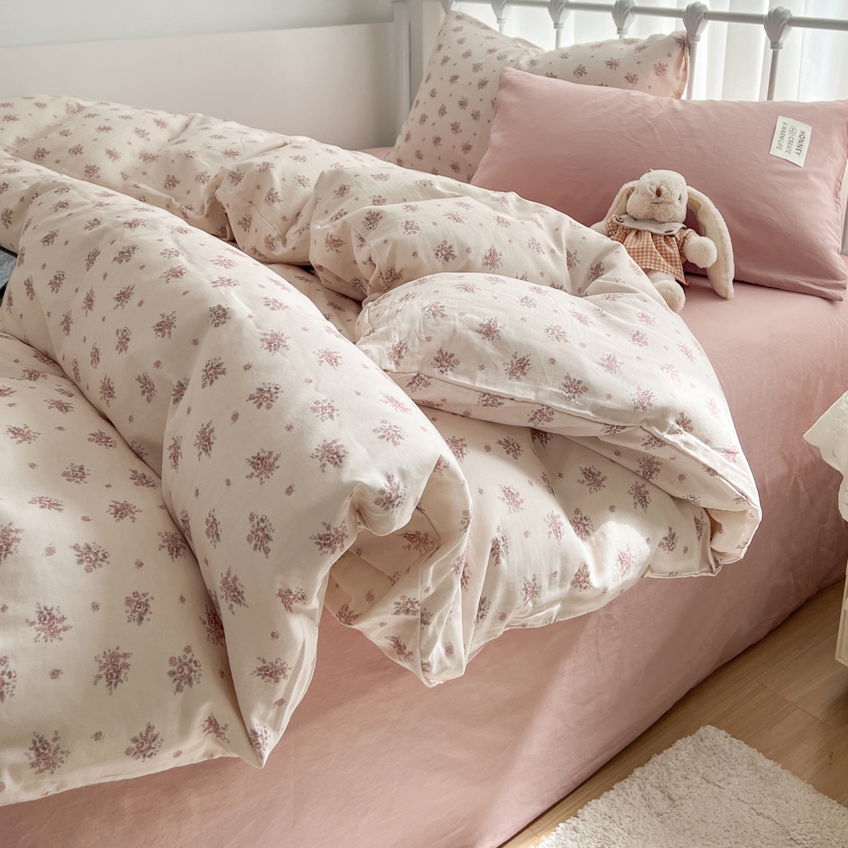 91家纺网 家纺一手货源 找家纺 （总）早晨家纺 2026新款INS博主风混搭小碎花A类全棉双层纱四件套