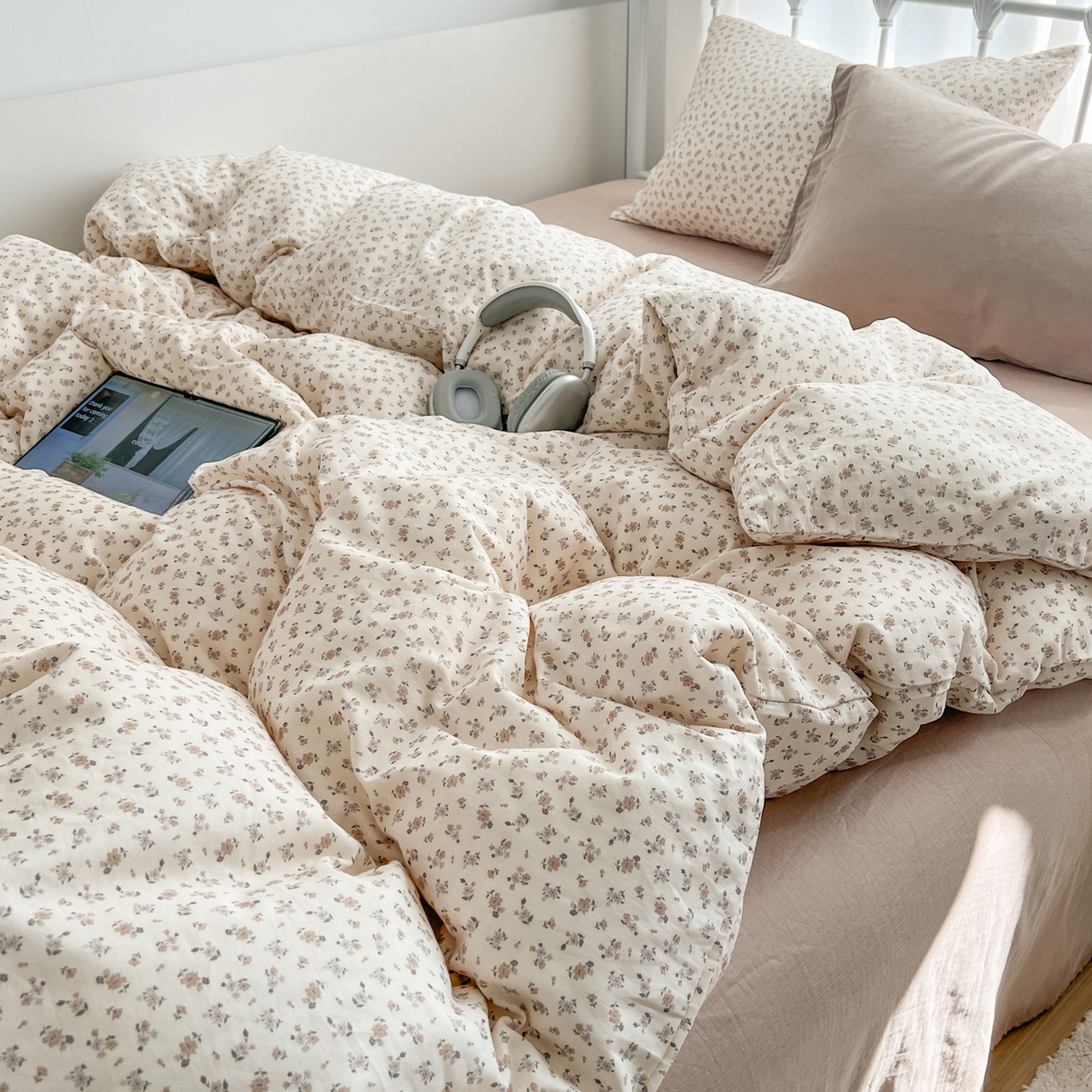 91家纺网 家纺一手货源 找家纺 （总）早晨家纺 2026新款INS博主风混搭小碎花A类全棉双层纱四件套