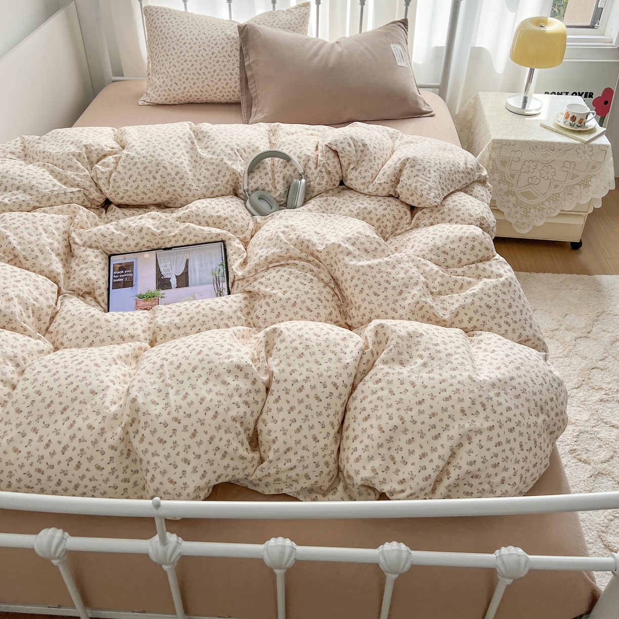 91家纺网 家纺一手货源 找家纺 早晨家纺 2026新款INS博主风混搭小碎花A类全棉双层纱四件套 双层纱-花漾