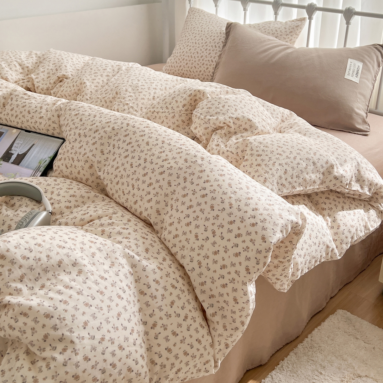 91家纺网 家纺一手货源 找家纺 早晨家纺 2026新款INS博主风混搭小碎花A类全棉双层纱四件套 双层纱-花漾