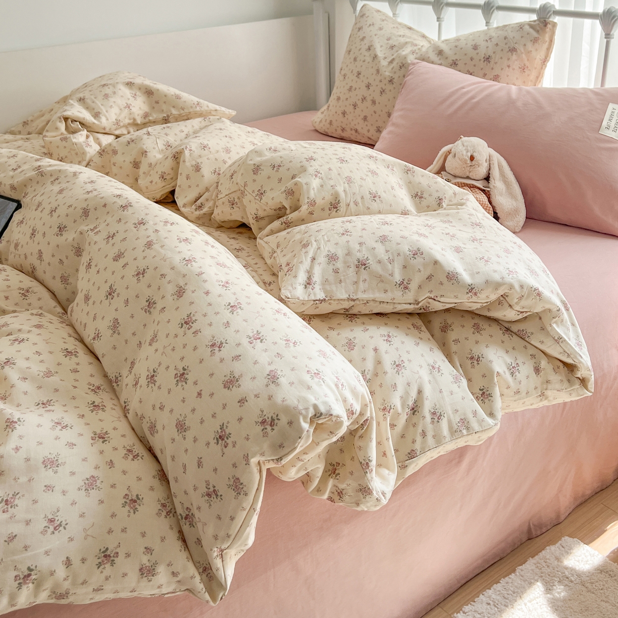 91家纺网 家纺一手货源 找家纺 早晨家纺 2026新款INS博主风混搭小碎花A类全棉双层纱四件套 双层纱-山野物语