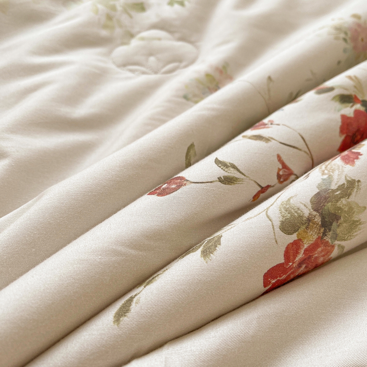 91家纺网 家纺一手货源 找家纺 宜凡家纺 2026新款全棉数码印花夏被床裙四件套①号系列 云栀