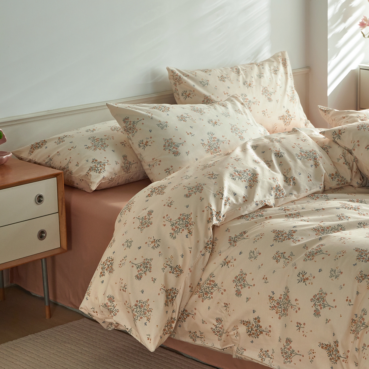 91家纺网 家纺一手货源 找家纺 绫韵家纺 2026新款全棉ins小碎花13372纯棉田园风简约四件套 陌上秋