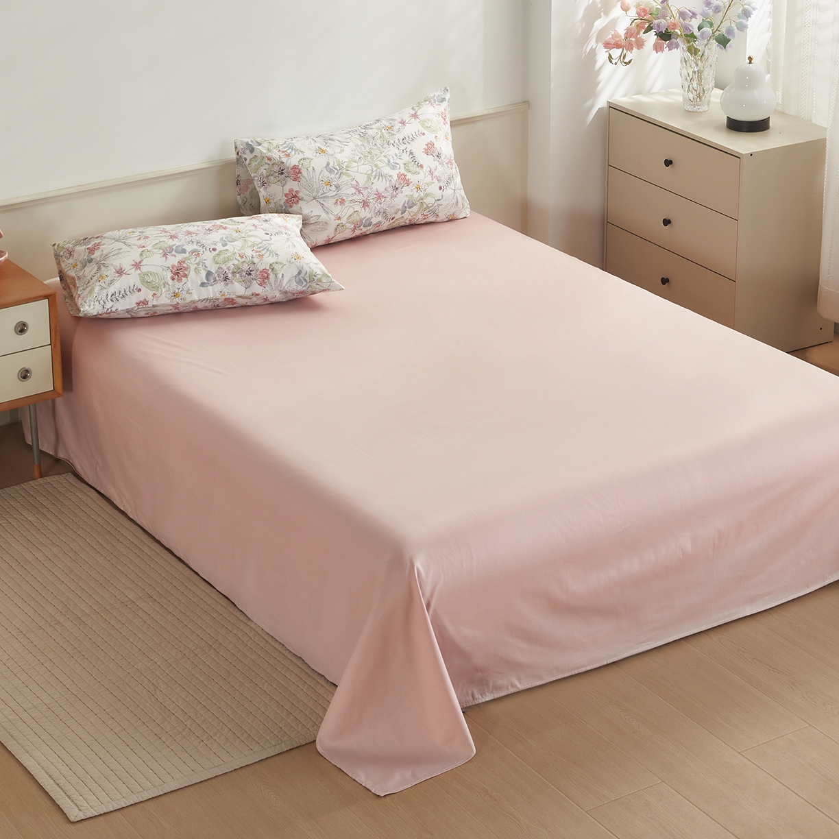 91家纺网 家纺一手货源 找家纺 绫韵家纺 2026新款全棉ins小碎花13372纯棉田园风简约四件套 轻语·米