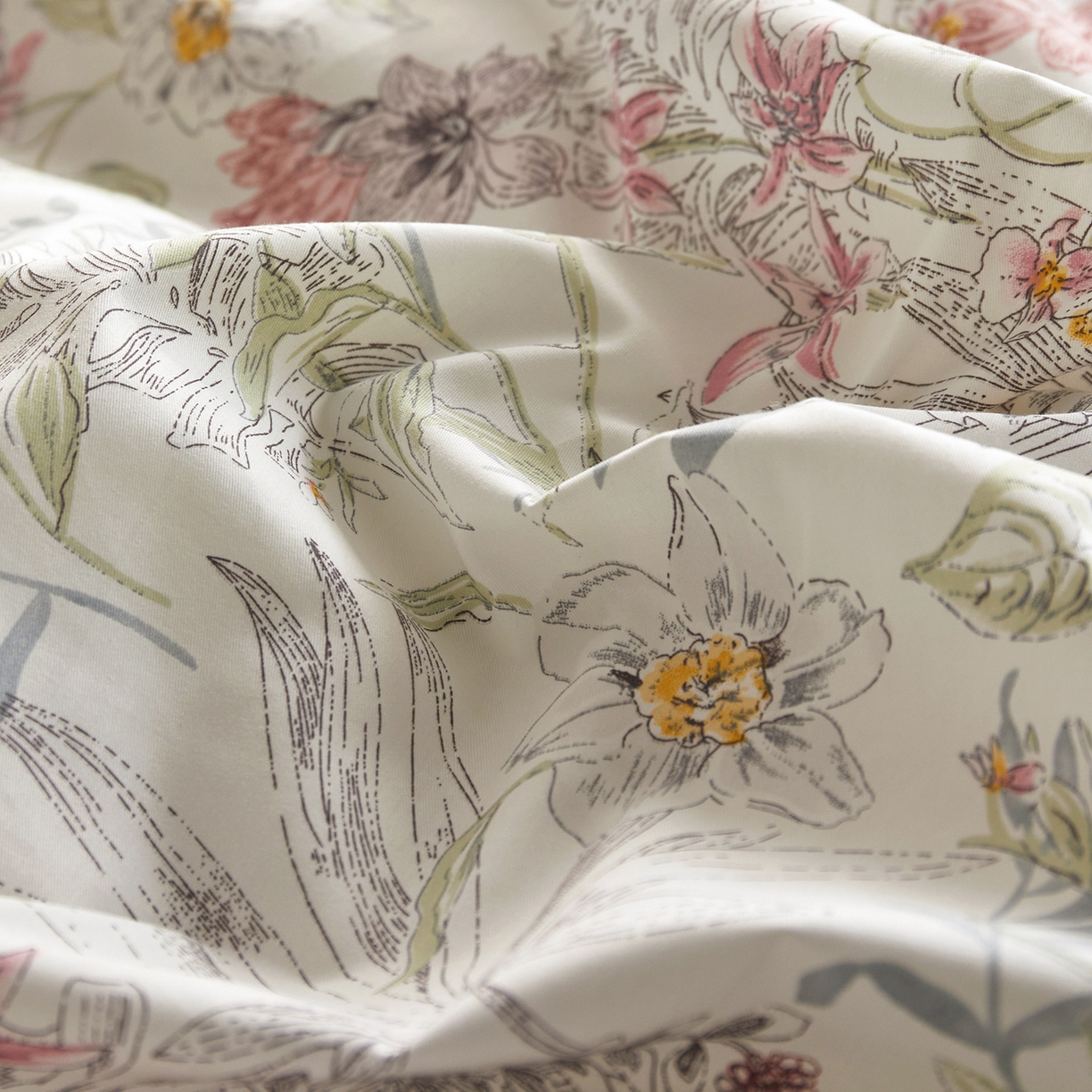 91家纺网 家纺一手货源 找家纺 绫韵家纺 2026新款全棉ins小碎花13372纯棉田园风简约四件套 轻语·米