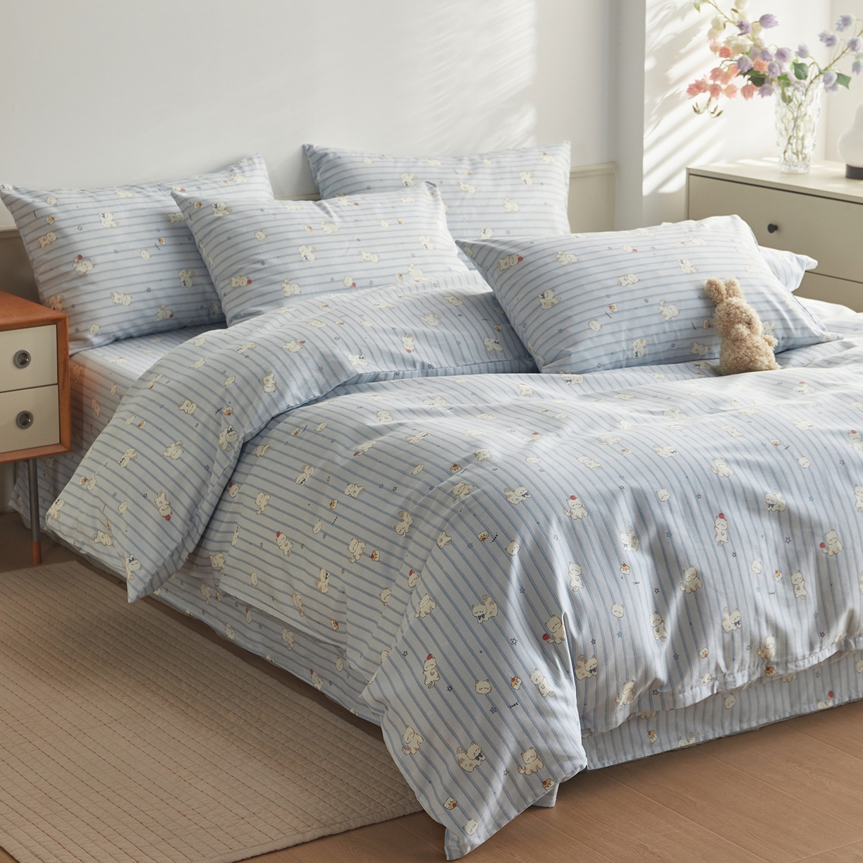 91家纺网 家纺一手货源 找家纺 绫韵家纺 2026新款全棉ins小碎花13372纯棉田园风简约四件套 条纹小猫