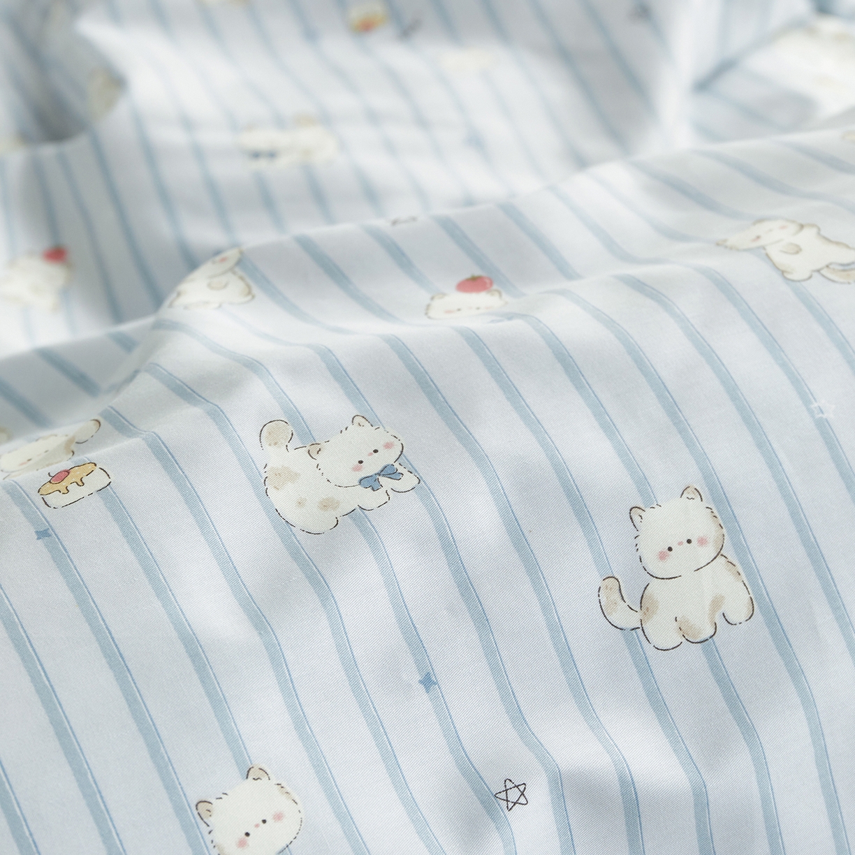 91家纺网 家纺一手货源 找家纺 绫韵家纺 2026新款全棉ins小碎花13372纯棉田园风简约四件套 条纹小猫