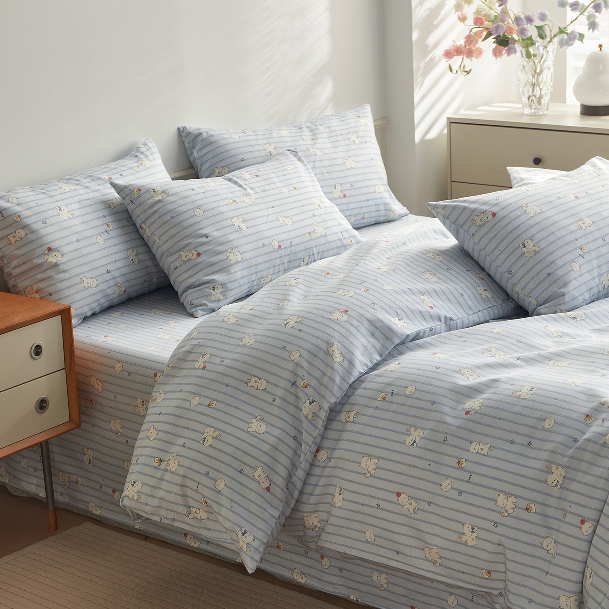 91家纺网 家纺一手货源 找家纺 绫韵家纺 2026新款全棉ins小碎花13372纯棉田园风简约四件套 条纹小猫