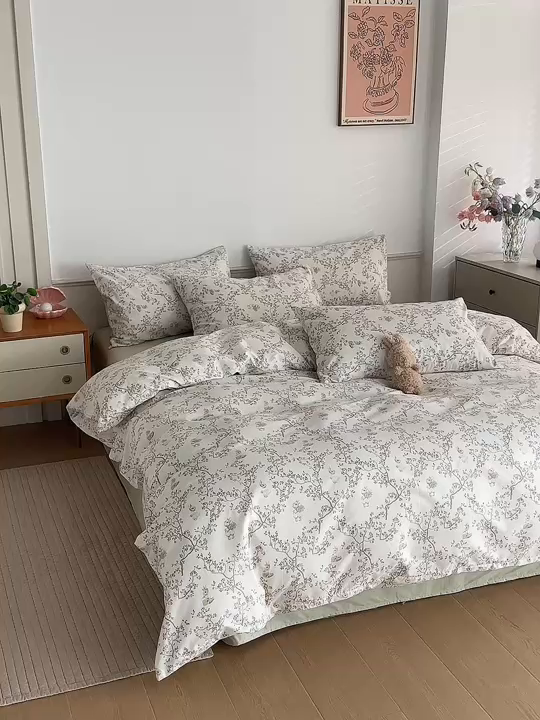 91家纺网 家纺一手货源 找家纺 绫韵家纺 2026新款全棉ins小碎花13372纯棉田园风简约四件套 兔趣花园