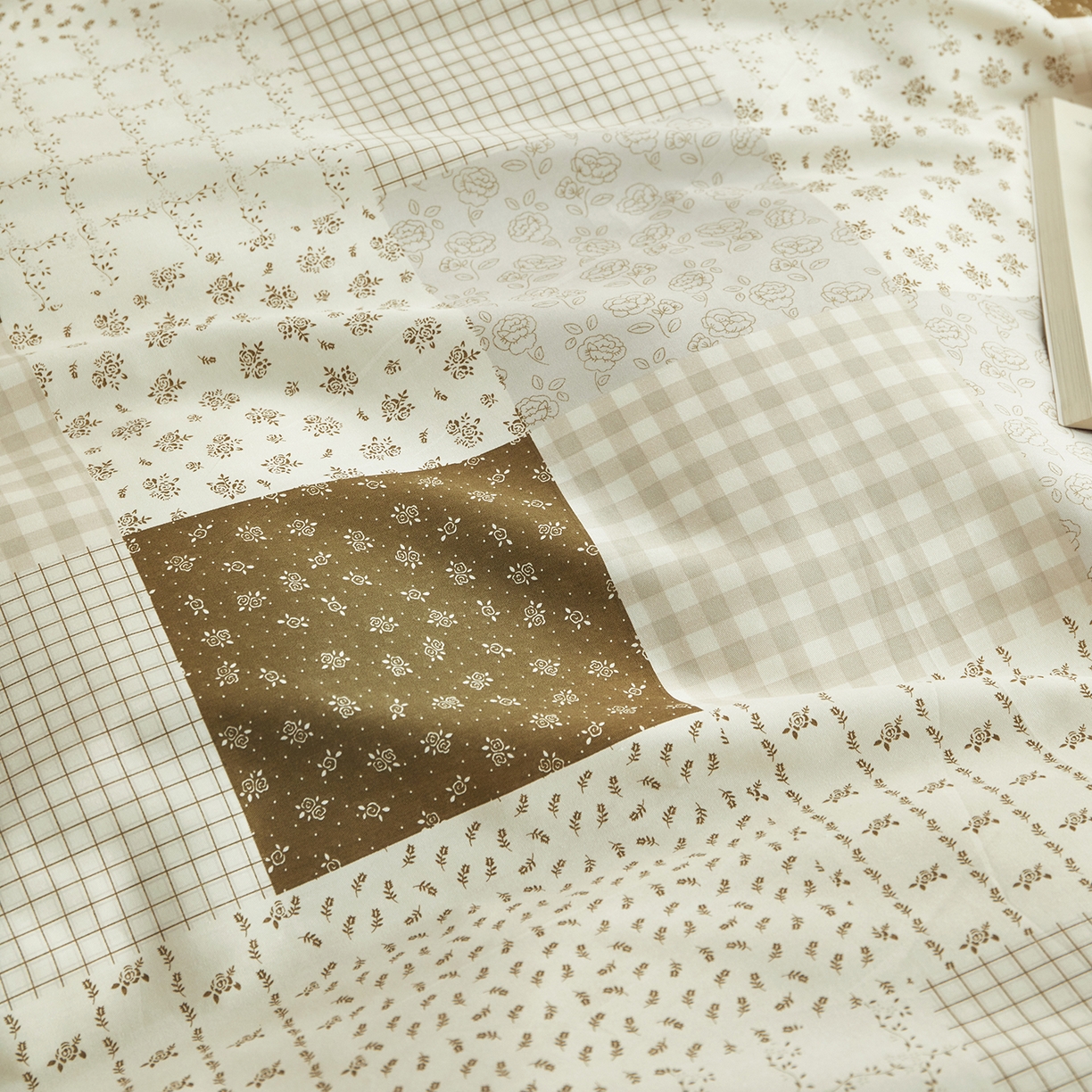 91家纺网 家纺一手货源 找家纺 绫韵家纺 2026新款全棉ins小碎花13372纯棉田园风简约四件套 乡村爱情