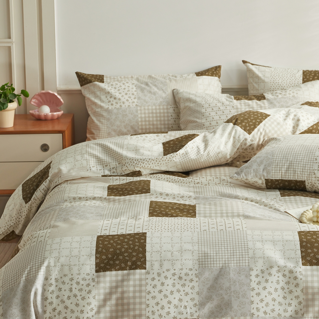 91家纺网 家纺一手货源 找家纺 绫韵家纺 2026新款全棉ins小碎花13372纯棉田园风简约四件套 乡村爱情