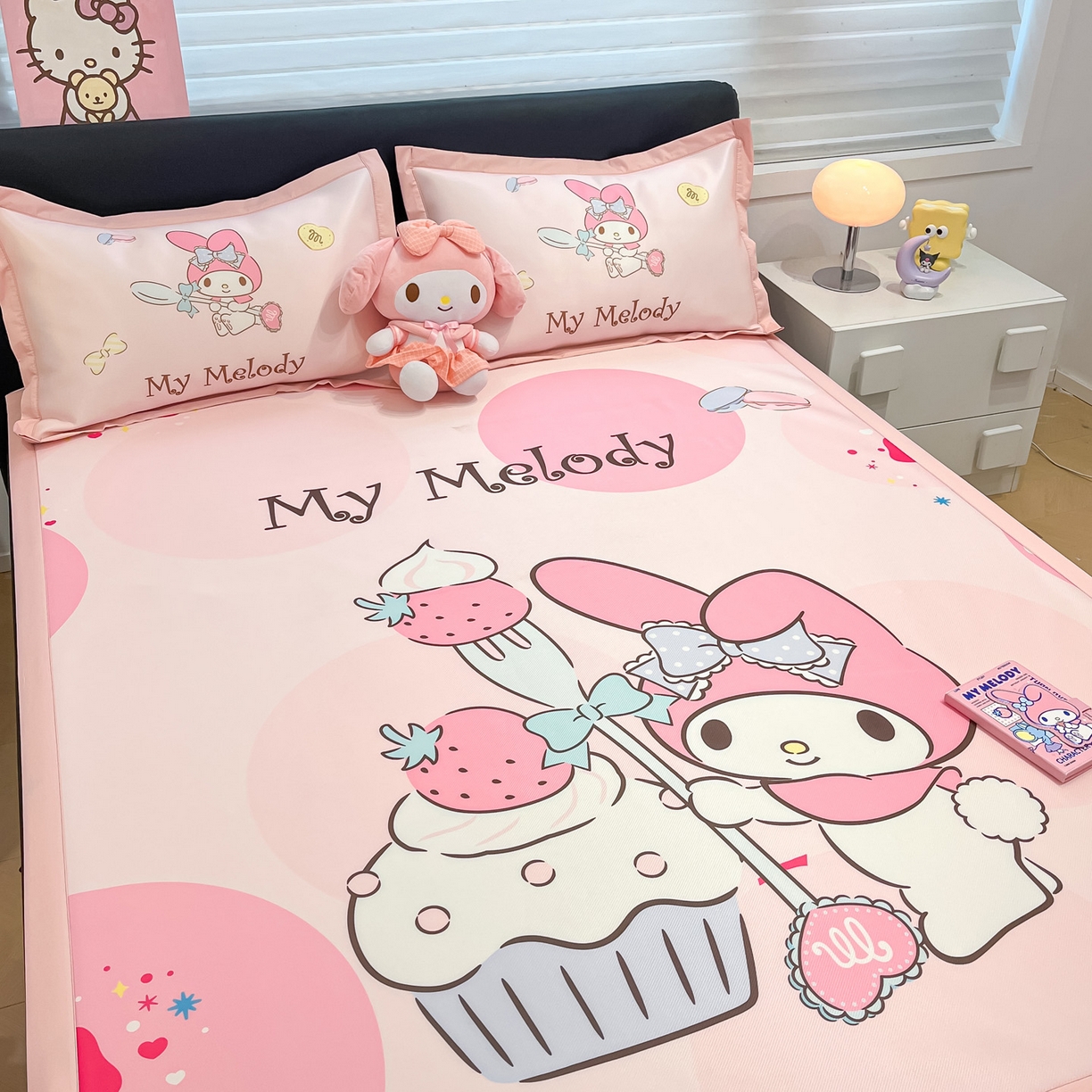 91家纺网 家纺一手货源 找家纺 暮思家居 2026新款正版授权A类大版数码印花三丽鸥1200D冰丝凉席可组合仿锦氨夏被 平铺款-蛋糕美乐蒂