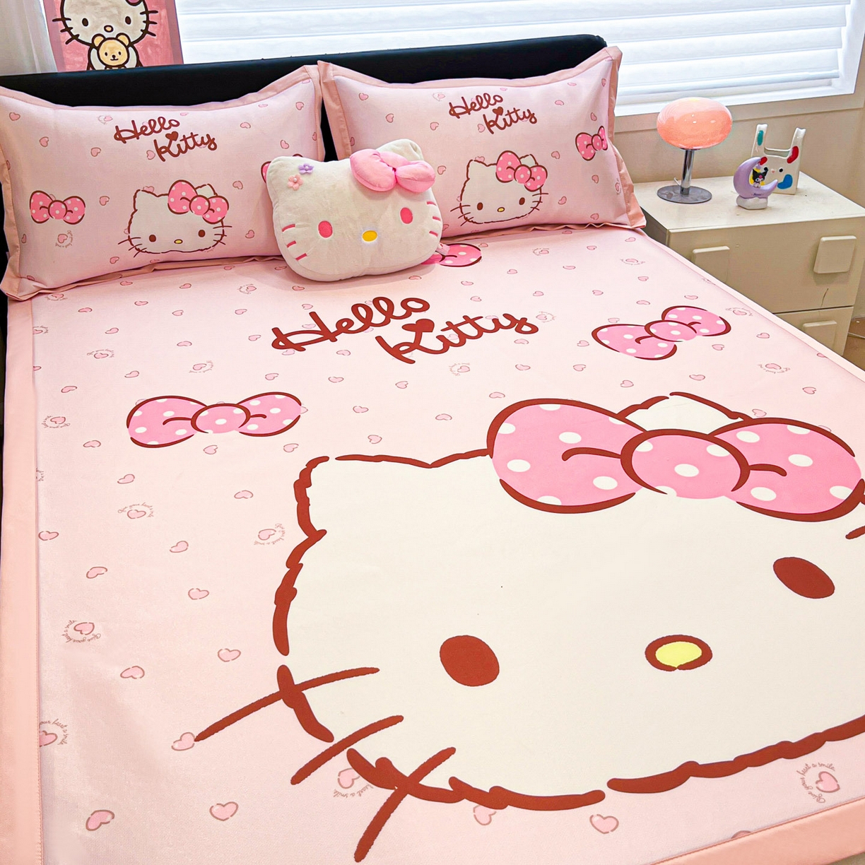 91家纺网 家纺一手货源 找家纺 暮思家居 2026新款正版授权A类大版数码印花三丽鸥1200D冰丝凉席可组合仿锦氨夏被 平铺款-蝴蝶结KT