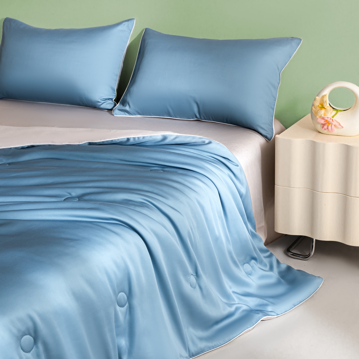 91家纺网 家纺一手货源 找家纺 云棉坊 2026新款水洗冰丝滚边款夏被-双拼系列 双拼-梵高蓝+椰子灰