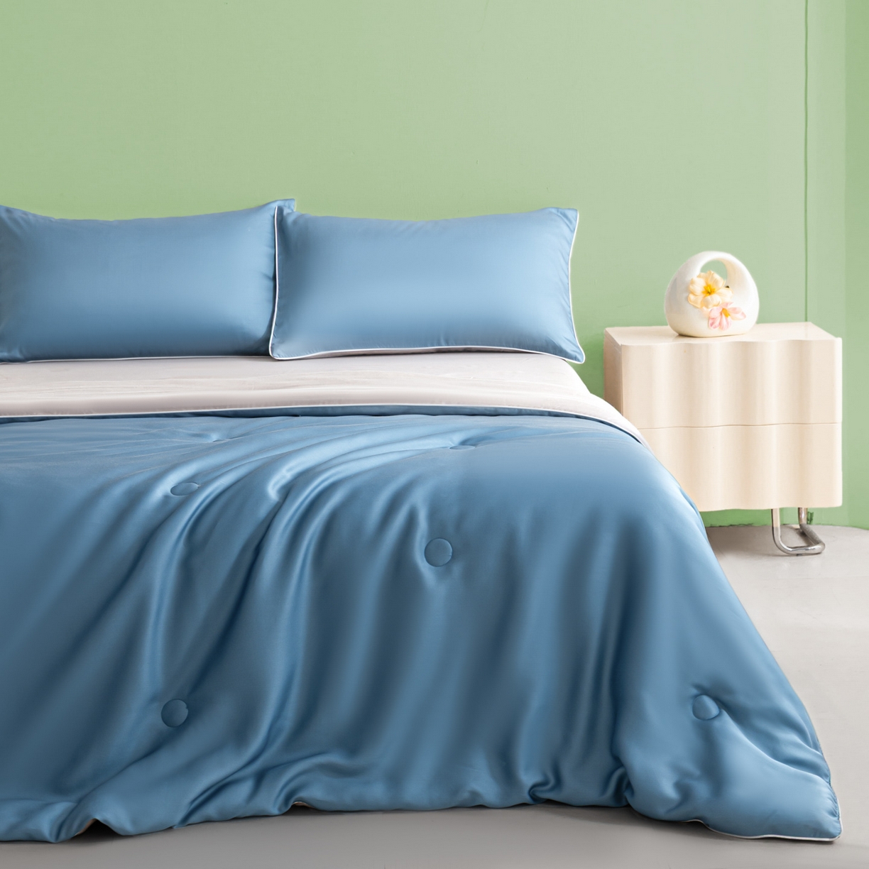 91家纺网 家纺一手货源 找家纺 云棉坊 2026新款水洗冰丝滚边款夏被-双拼系列 双拼-梵高蓝+椰子灰