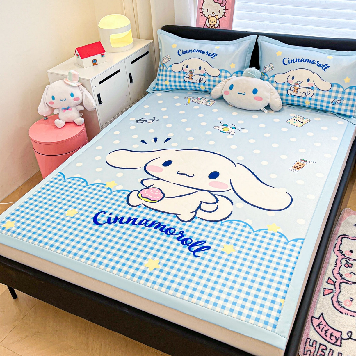 91家纺网 家纺一手货源 找家纺 暮思家居 2026新款正版授权A类大版数码印花三丽鸥1200D冰丝凉席可组合仿锦氨夏被 平铺款-快乐玉桂狗