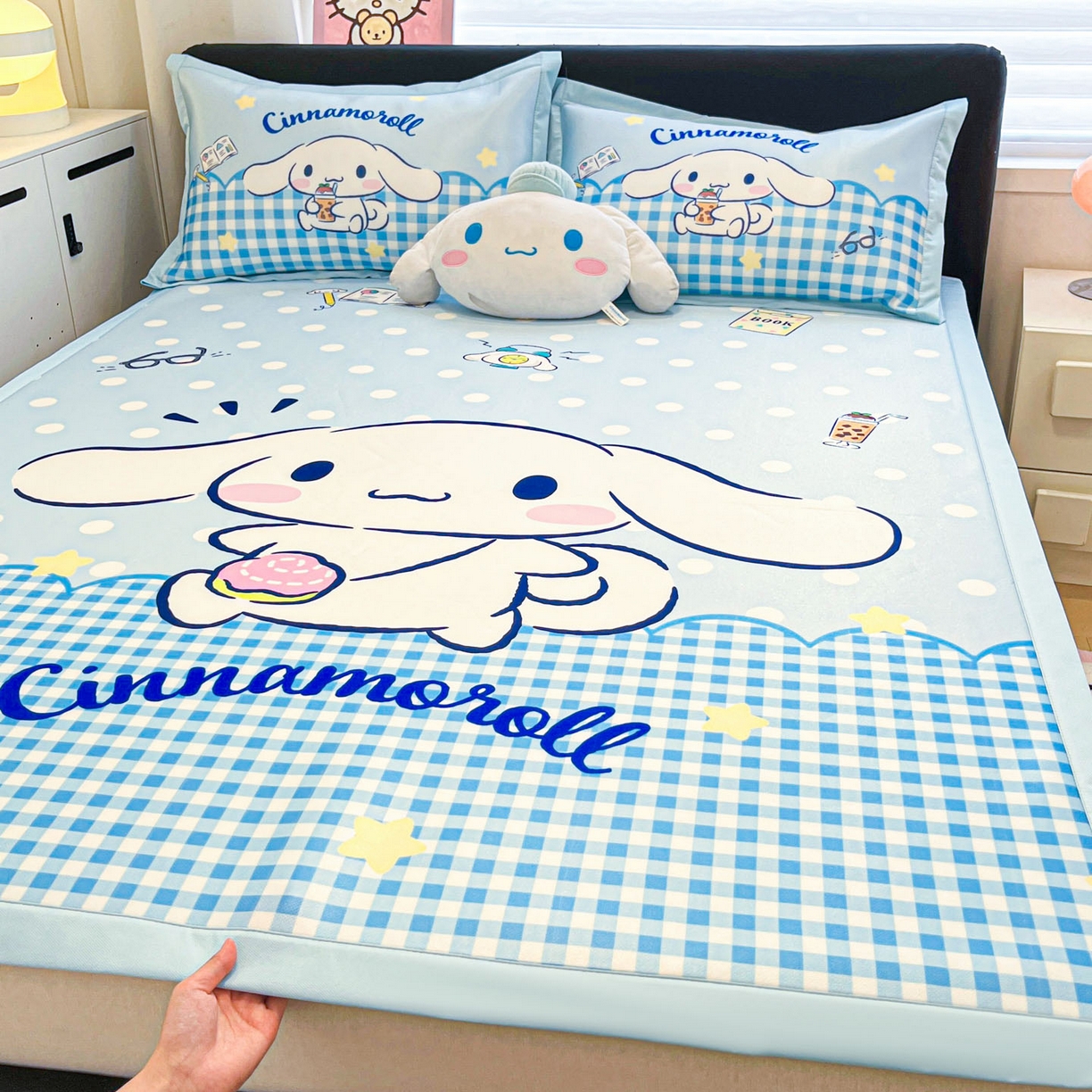 91家纺网 家纺一手货源 找家纺 暮思家居 2026新款正版授权A类大版数码印花三丽鸥1200D冰丝凉席可组合仿锦氨夏被 平铺款-快乐玉桂狗