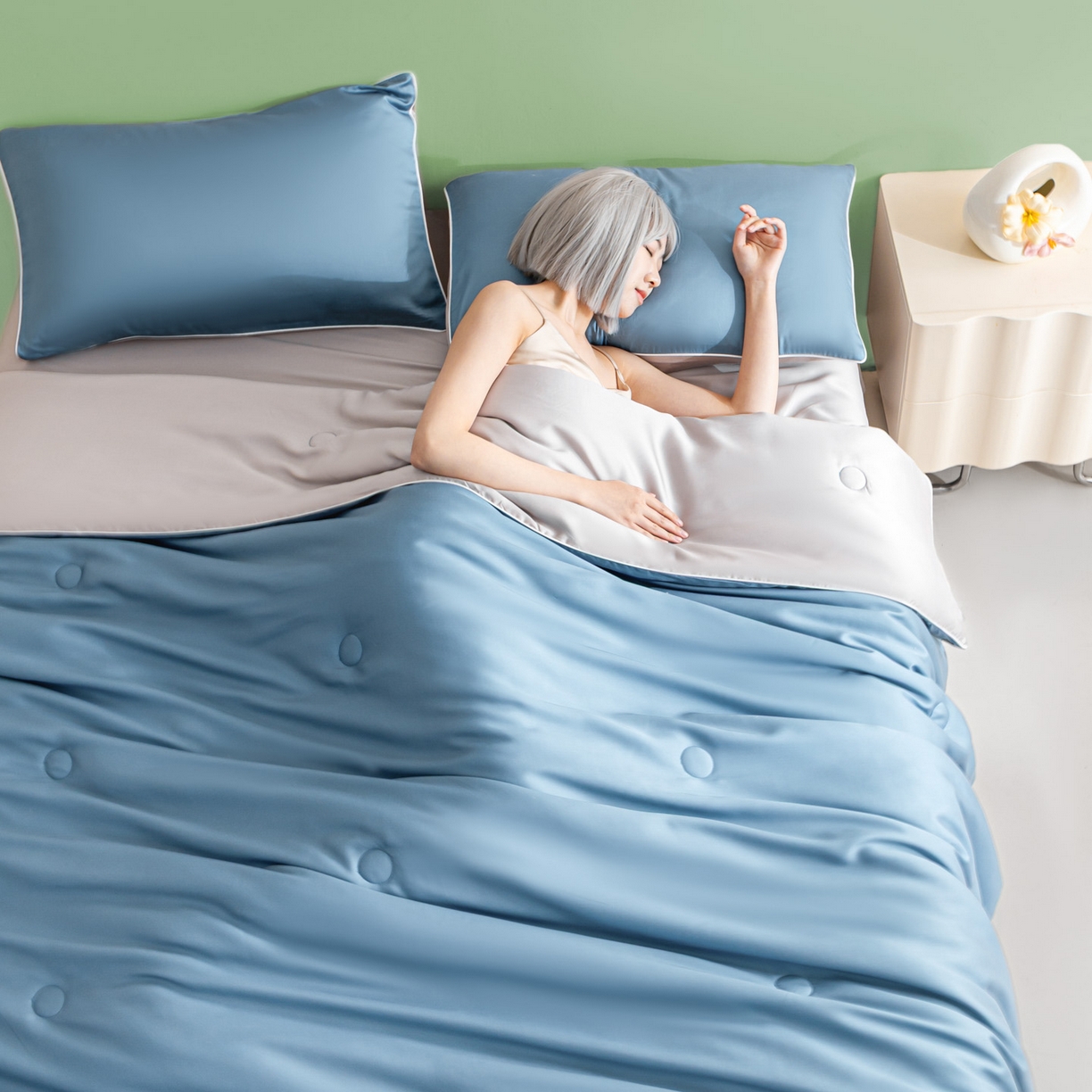 91家纺网 家纺一手货源 找家纺 云棉坊 2026新款水洗冰丝滚边款夏被-双拼系列 双拼-梵高蓝+椰子灰