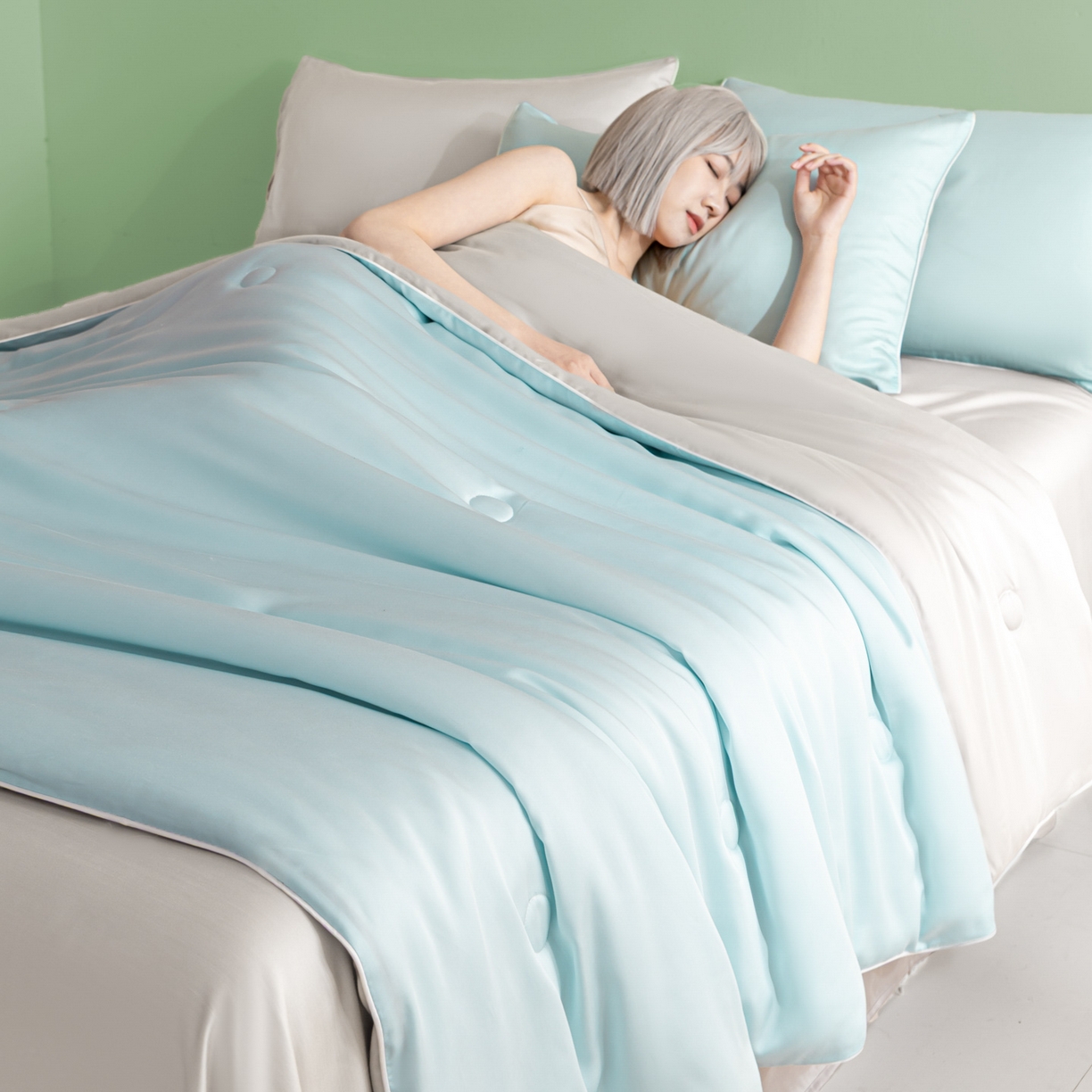 91家纺网 家纺一手货源 找家纺 云棉坊 2026新款水洗冰丝滚边款夏被-双拼系列 双拼-海盐兰+香草灰