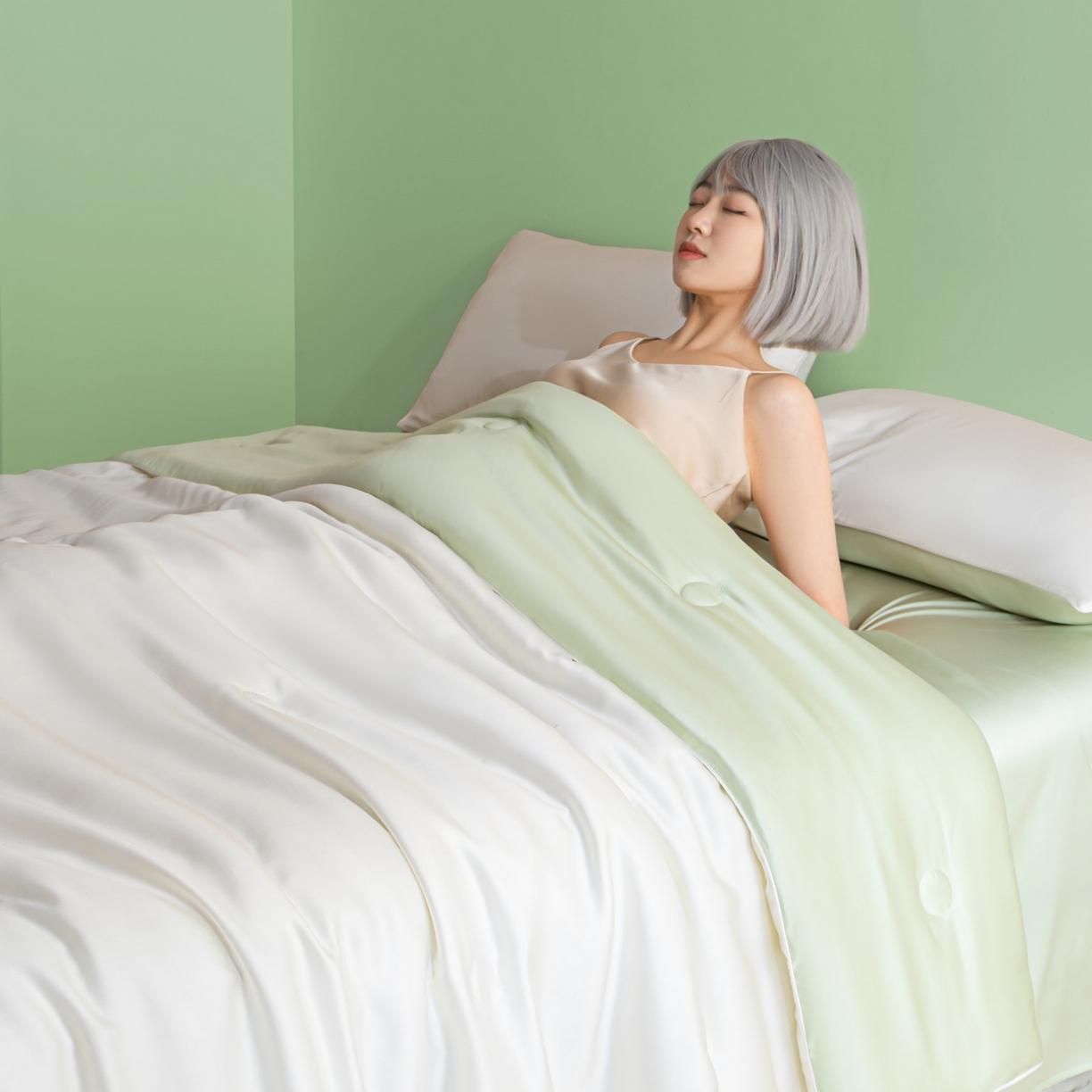 91家纺网 家纺一手货源 找家纺 云棉坊 2026新款水洗冰丝滚边款夏被-双拼系列 双拼-贵族白+水果清香