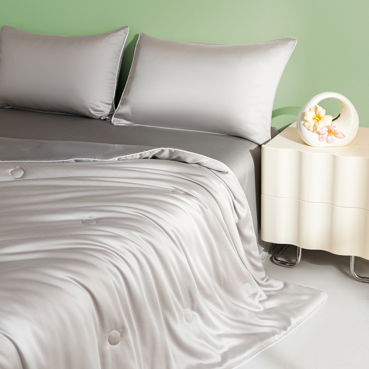 91家纺网 家纺一手货源 找家纺 云棉坊 2026新款水洗冰丝滚边款夏被-双拼系列 双拼-椰子灰+经典灰