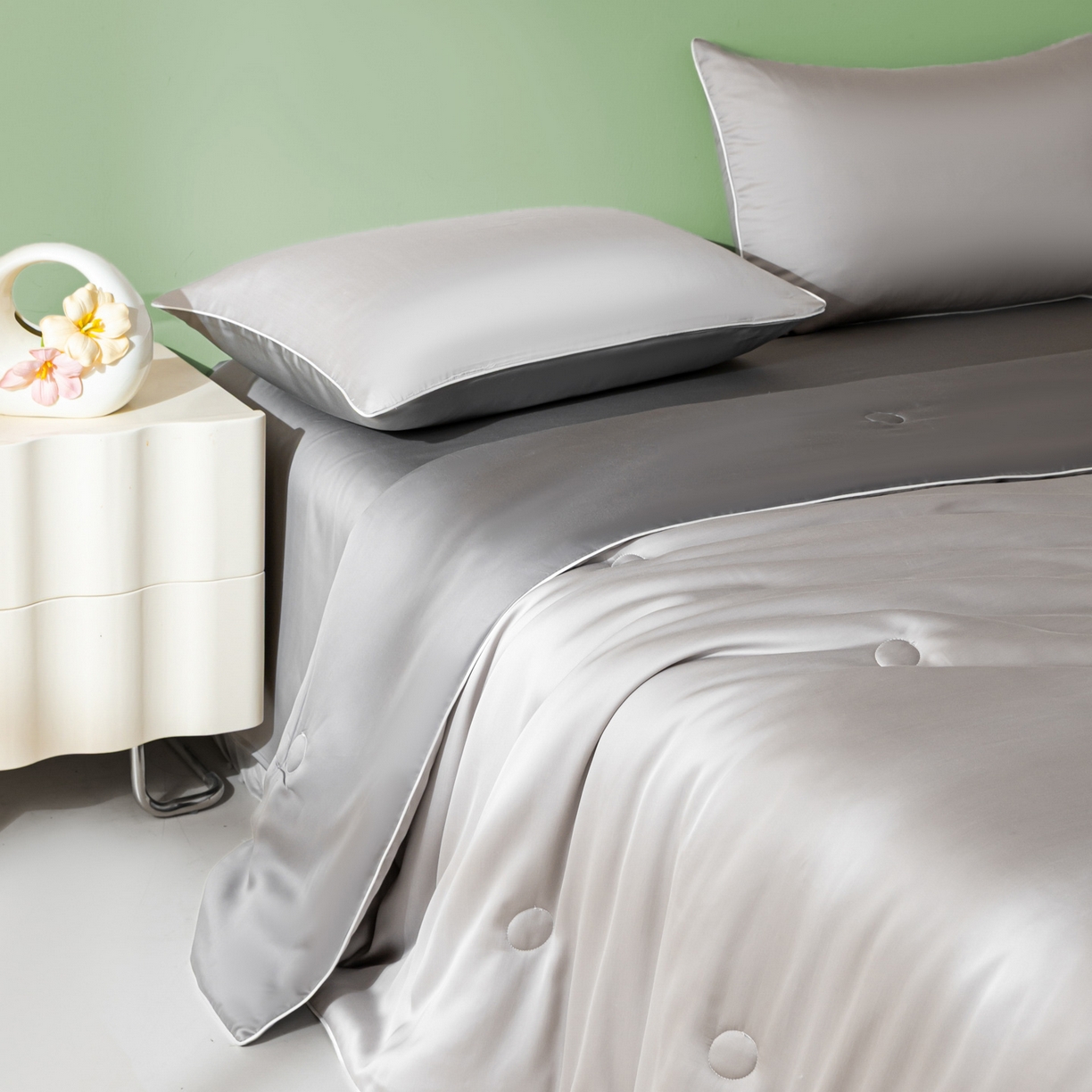 91家纺网 家纺一手货源 找家纺 云棉坊 2026新款水洗冰丝滚边款夏被-双拼系列 双拼-椰子灰+经典灰