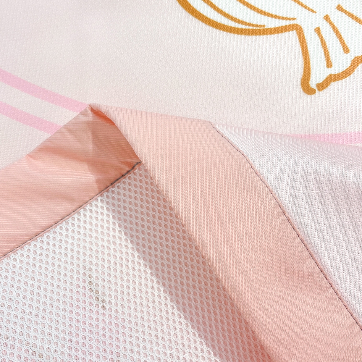 91家纺网 家纺一手货源 找家纺 暮思家居 2026新款正版授权A类大版数码印花三丽鸥1200D冰丝凉席可组合仿锦氨夏被 平铺款-美美KT