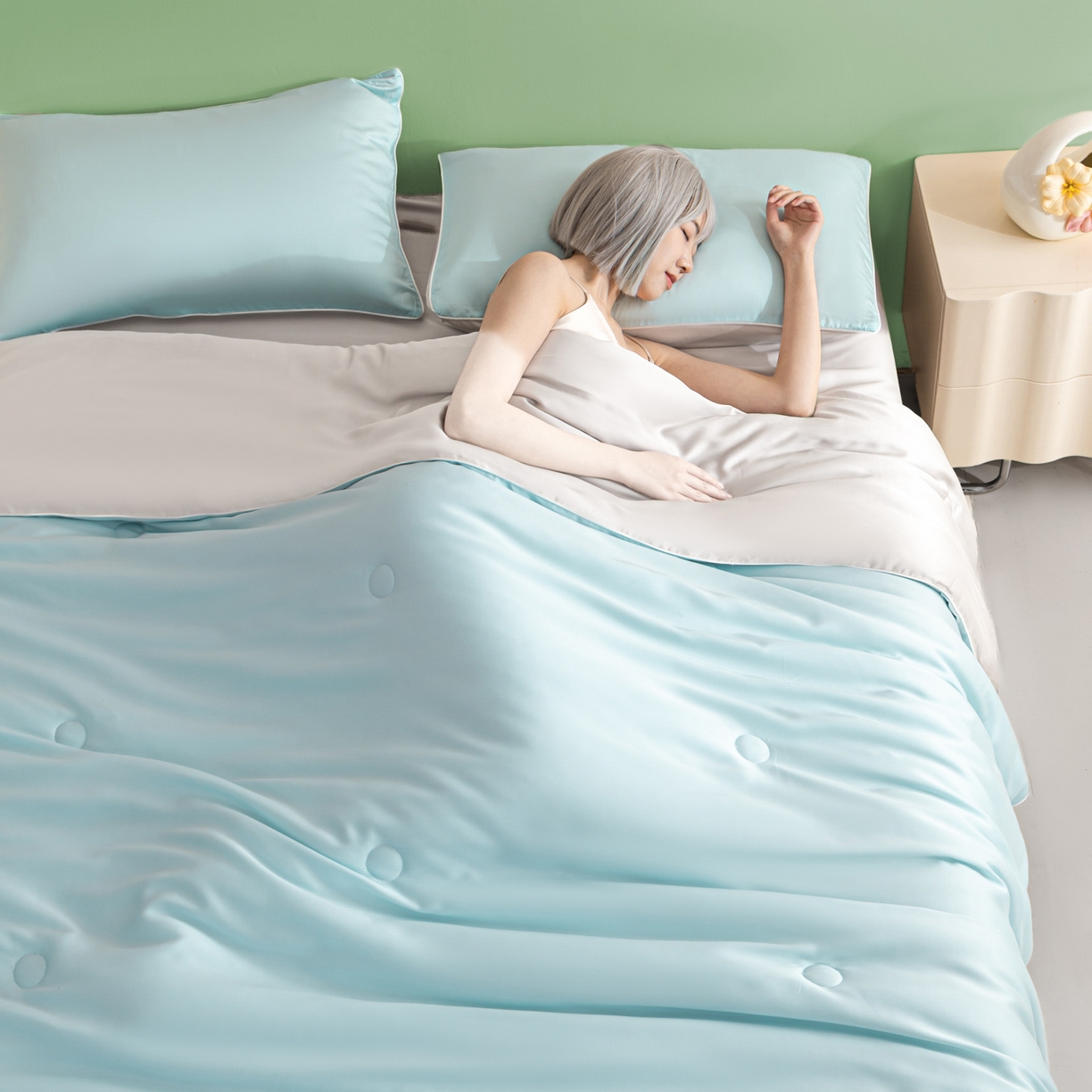 91家纺网 家纺一手货源 找家纺 云棉坊 2026新款水洗冰丝滚边款夏被-双拼系列 双拼-海盐兰+香草灰