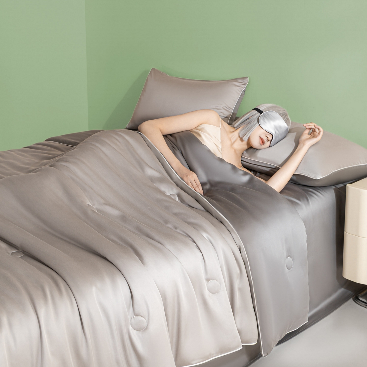 91家纺网 家纺一手货源 找家纺 云棉坊 2026新款水洗冰丝滚边款夏被-双拼系列 双拼-椰子灰+经典灰