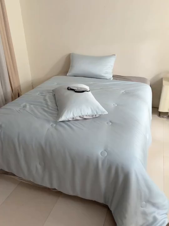 91家纺网 家纺一手货源 找家纺 云棉坊 2026新款水洗冰丝滚边款夏被-双拼系列 双拼-海盐兰+香草灰