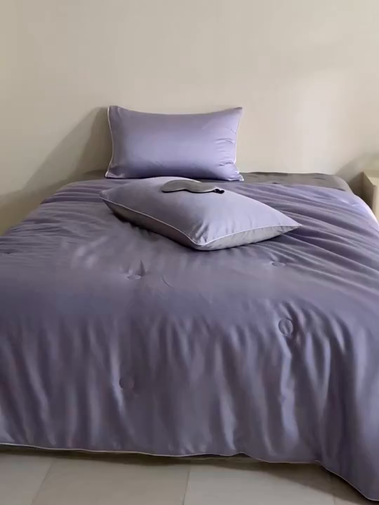 91家纺网 家纺一手货源 找家纺 云棉坊 2026新款水洗冰丝滚边款夏被-双拼系列 双拼-风信紫+香草灰