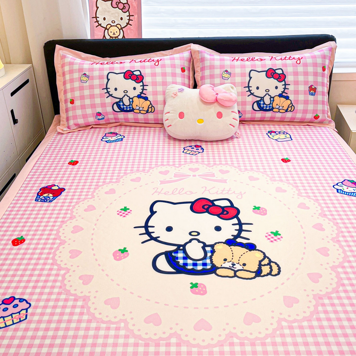 91家纺网 家纺一手货源 找家纺 暮思家居 2026新款正版授权A类大版数码印花三丽鸥1200D冰丝凉席可组合仿锦氨夏被 平铺款-奶油KT