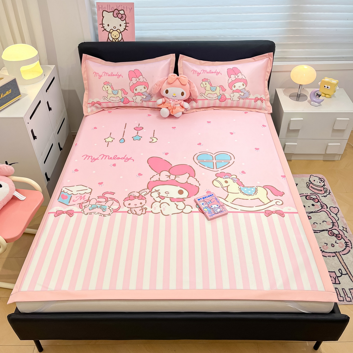 91家纺网 家纺一手货源 找家纺 暮思家居 2026新款正版授权A类大版数码印花三丽鸥1200D冰丝凉席可组合仿锦氨夏被 平铺款-条纹美乐蒂