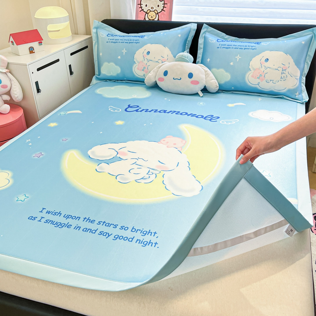 91家纺网 家纺一手货源 找家纺 暮思家居 2026新款正版授权A类大版数码印花三丽鸥1200D冰丝凉席可组合仿锦氨夏被 平铺款-晚安玉桂狗