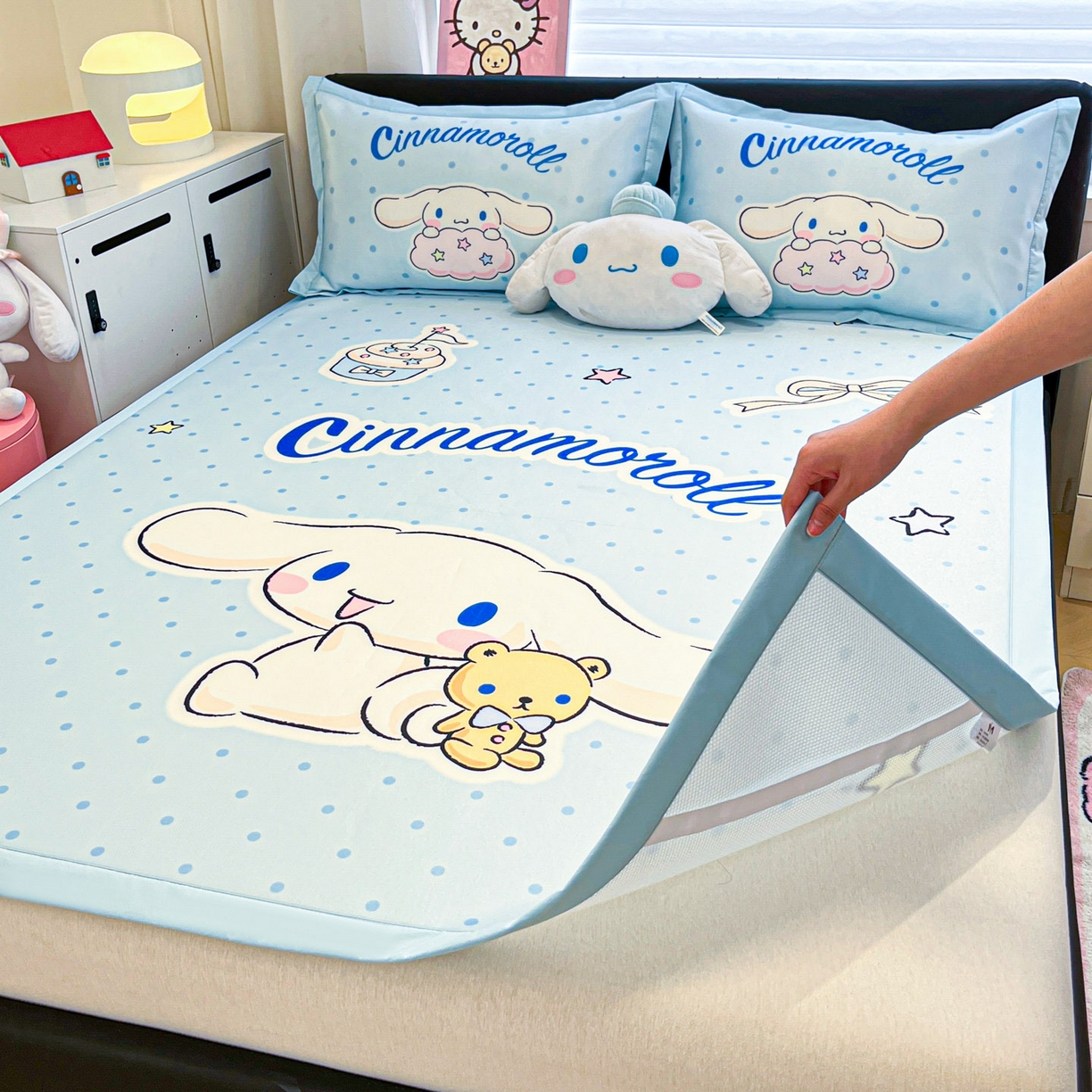 91家纺网 家纺一手货源 找家纺 暮思家居 2026新款正版授权A类大版数码印花三丽鸥1200D冰丝凉席可组合仿锦氨夏被 平铺款-小熊玉桂狗