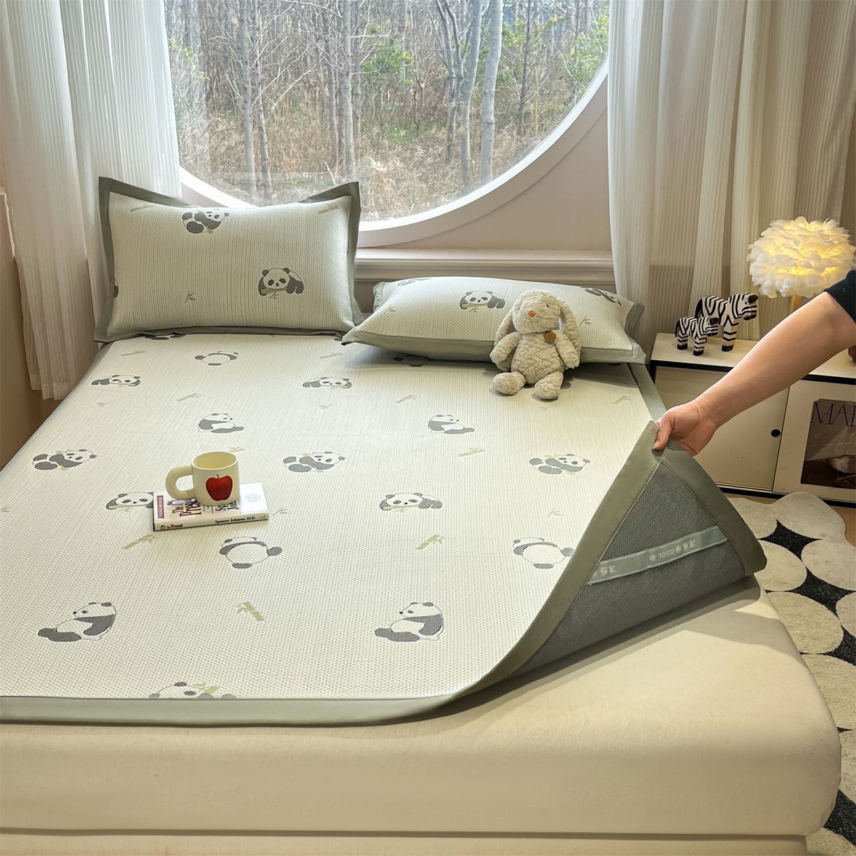 91家纺网 家纺一手货源 找家纺 天之澜家纺 2026新款PE凉豆豆凉席小红书热卖款A类冰豆豆凉席三件套可水洗豆豆凉席-床席款 国宝