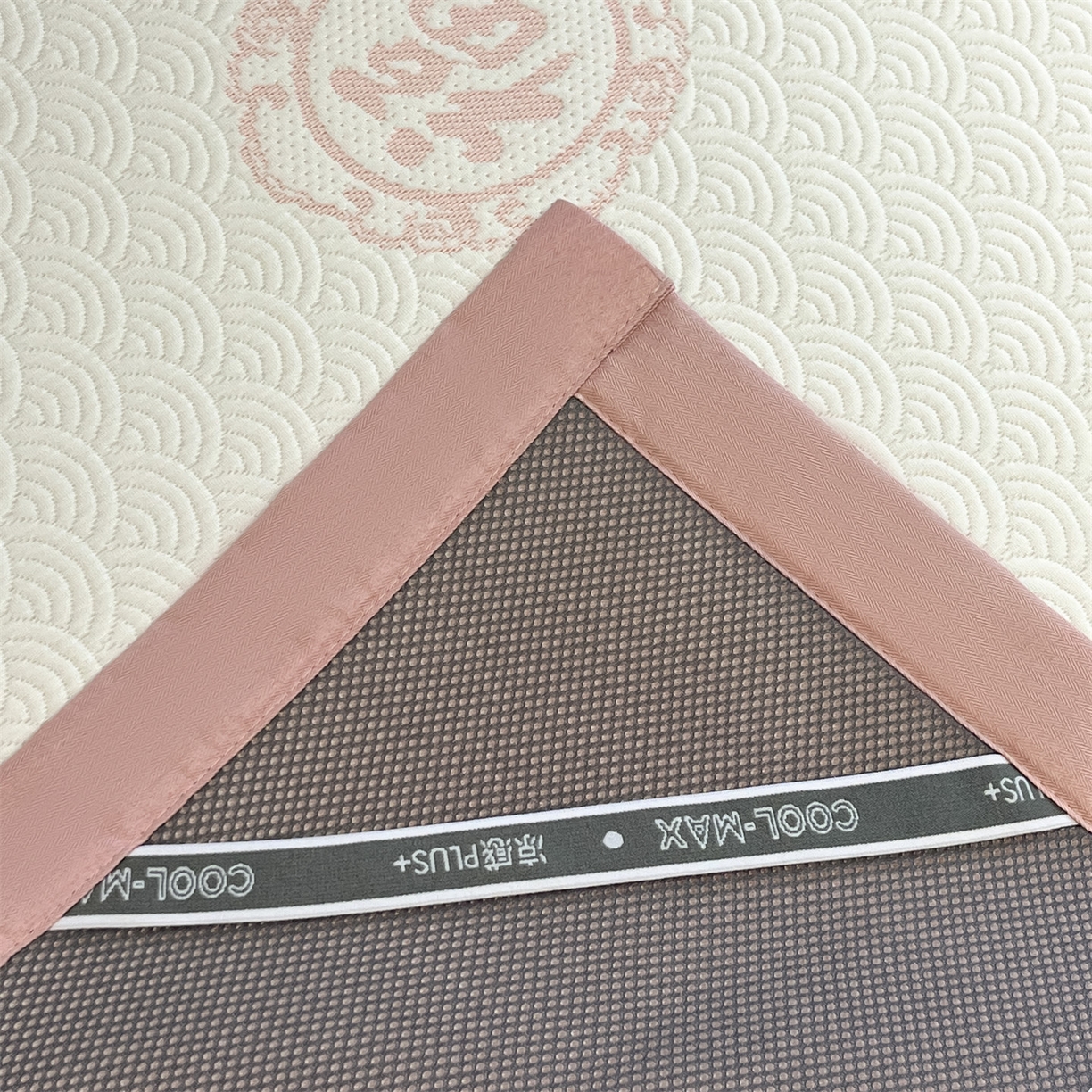 91家纺网 家纺一手货源 找家纺 天之澜家纺 2026新款PE凉豆豆凉席小红书热卖款A类冰豆豆凉席三件套可水洗豆豆凉席-床席款 福多多