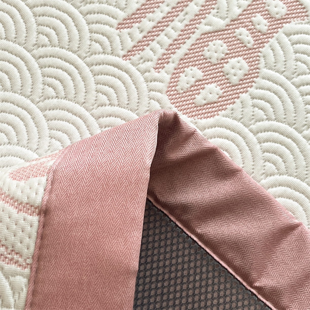 91家纺网 家纺一手货源 找家纺 天之澜家纺 2026新款PE凉豆豆凉席小红书热卖款A类冰豆豆凉席三件套可水洗豆豆凉席-床席款 福多多