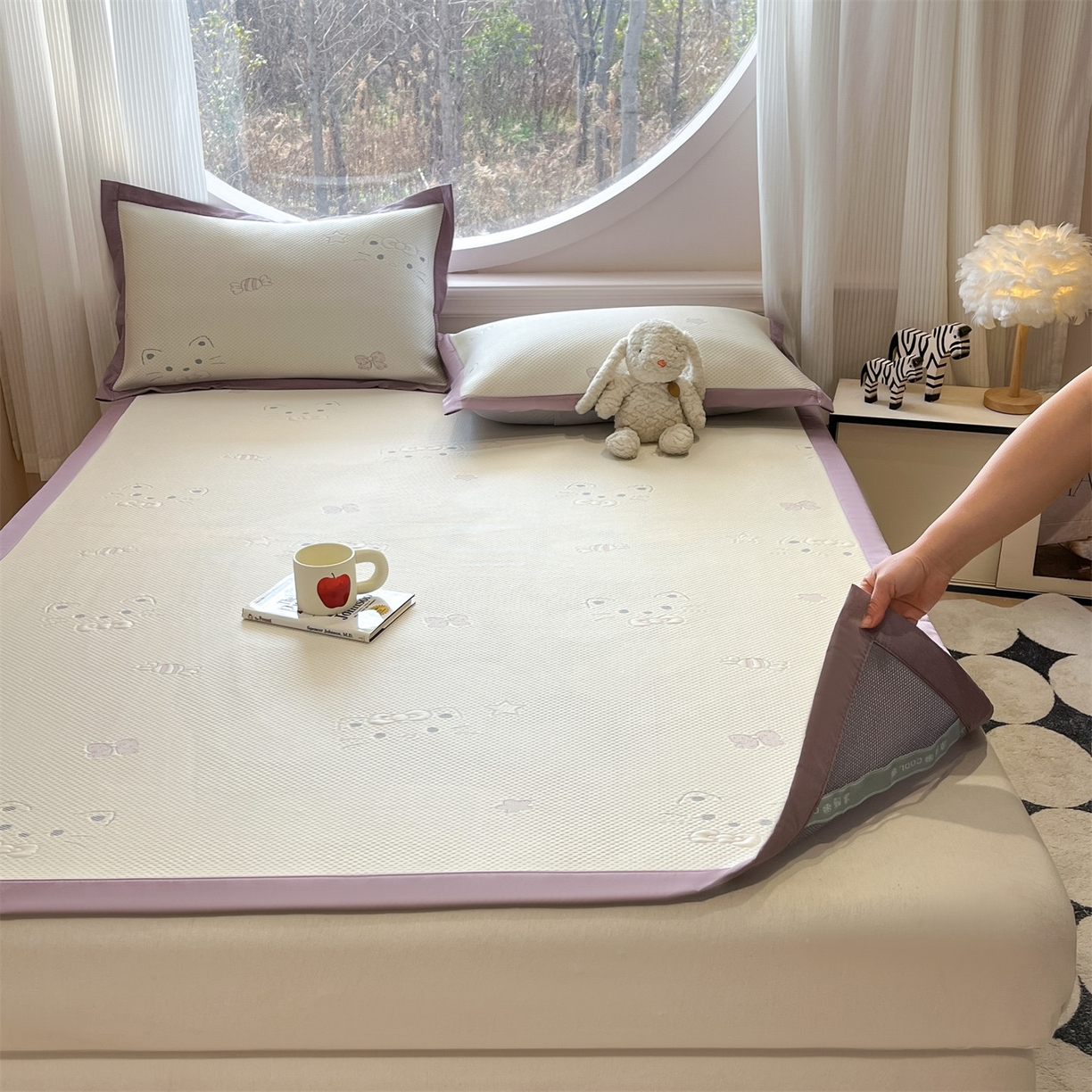 91家纺网 家纺一手货源 找家纺 天之澜家纺 2026新款PE凉豆豆凉席小红书热卖款A类冰豆豆凉席三件套可水洗豆豆凉席-床席款 小喵喵